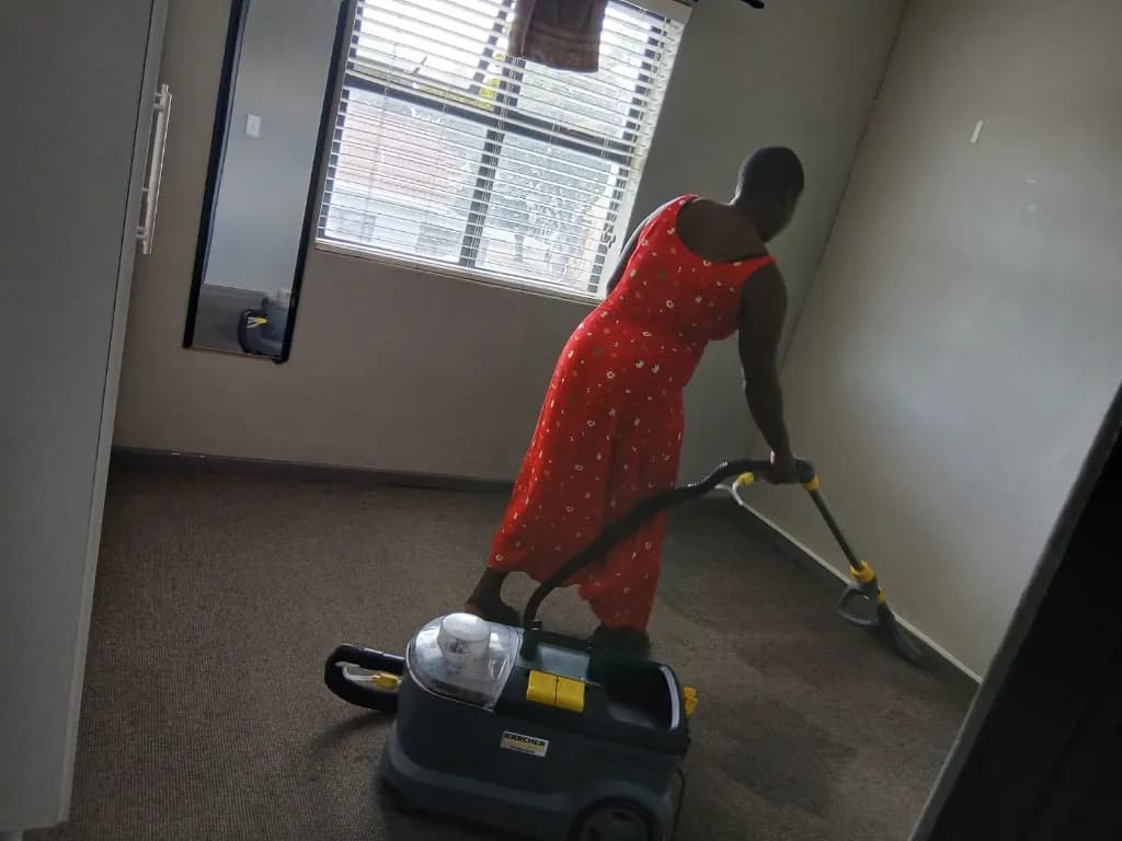 Professional move out cleaning cost durbanville service in Durbanville